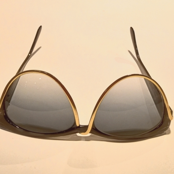 Rare 70-80s Emanuel UNGARO  Vintage Women's Sunglasses Grey Graduate lenses - Picture 3 of 10